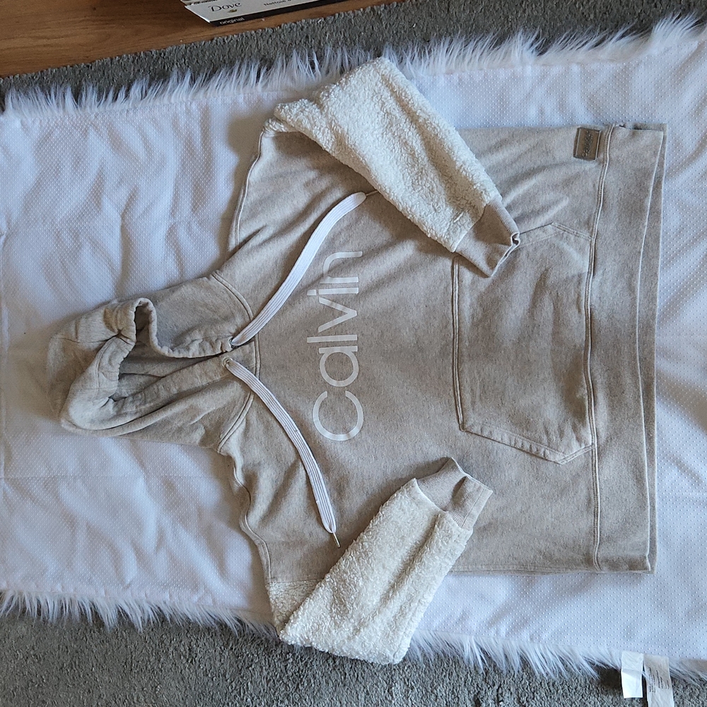 CALVIN KLEIN FLEECE PERFORMANCE HOODIE